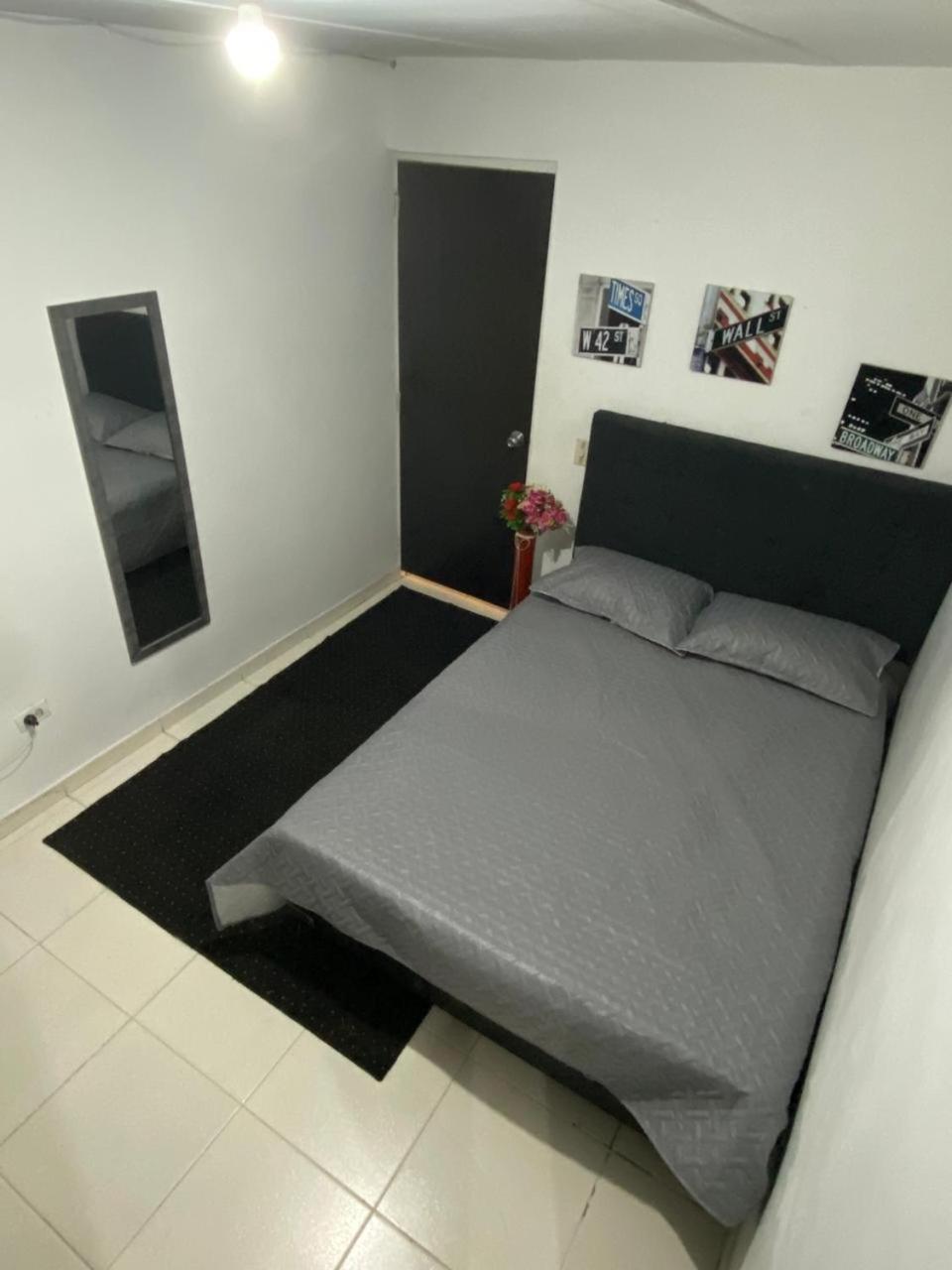 E2 Comodo Y Amplio Apartamento En Laureles Estadio 120 Mts2 Medellín Exterior foto